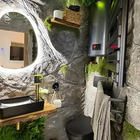 Jungle Atypique Avec Salle De Bain Grotte Cour Privée Centre *