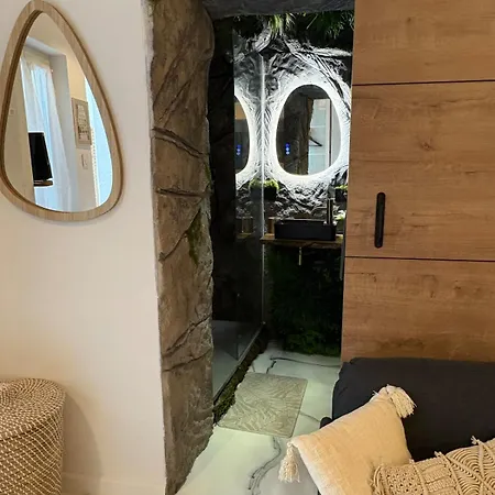 Jungle Atypique Avec Salle De Bain Grotte Cour Privee Centre 아파트